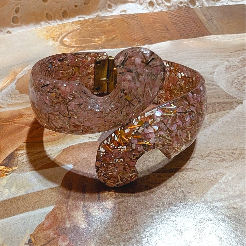 Vintage PINK Confetti Lucite Clamper Bangle Bracelet 1960s MOD ✌️ - Picture 2 of 6